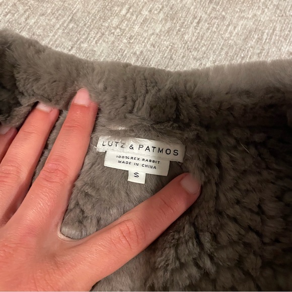 Genuine Rabbit Fur Vest - Picture 2 of 3